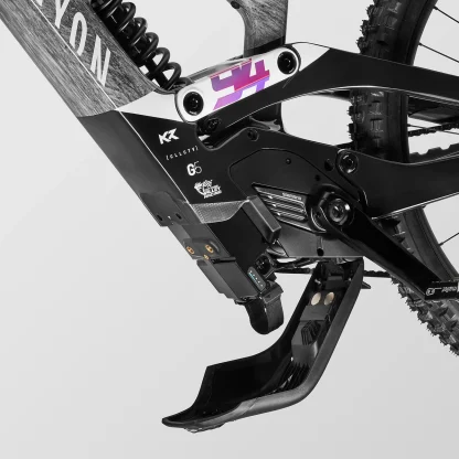 Canyon Torque:ON CF Roczen - Image 6