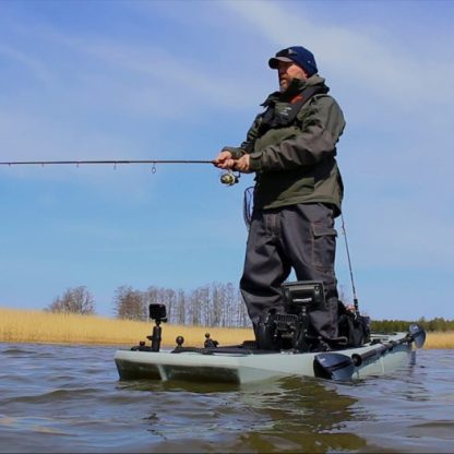 Modular three-body fishing kayak - Image 2